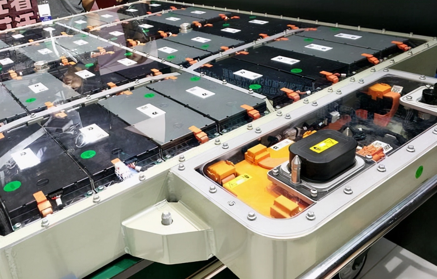 同类排行对最近净值日一致的二级分类基金排名