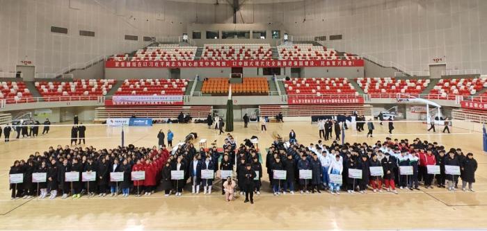 17支东北区域中学排球运动队齐聚盘锦切磋技艺—