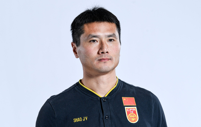 国足0-2负喀麦隆 张玉宁林良铭闪耀赛场